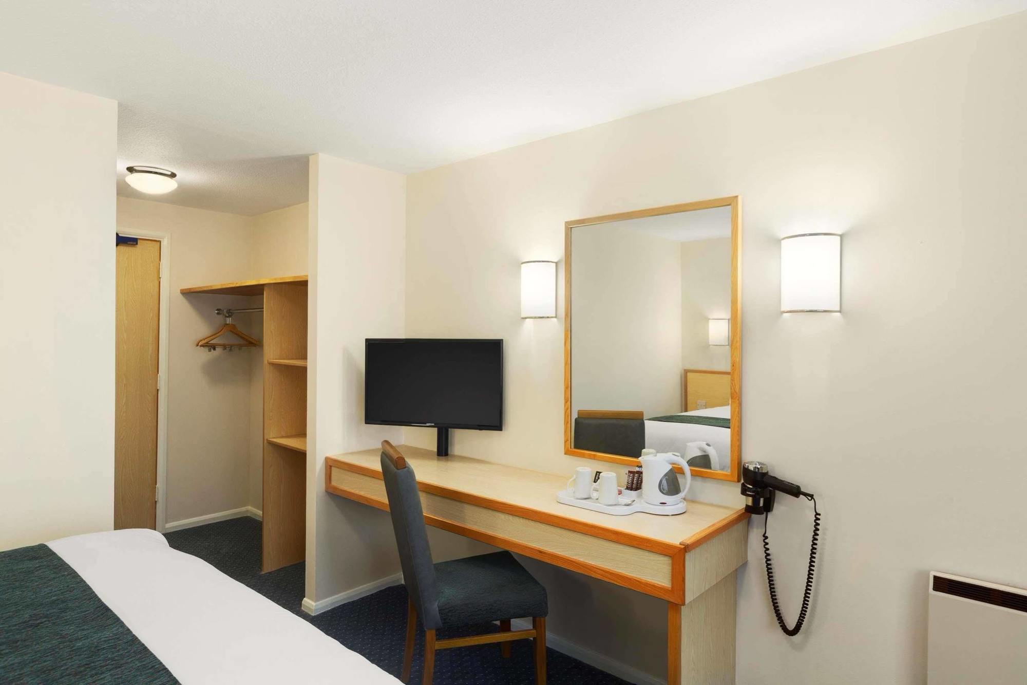 Days Inn Винчестер Экстерьер фото